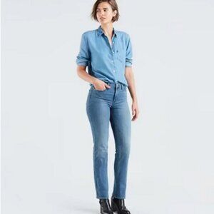 Levi's 314 shaping straight high rise jeans size 31